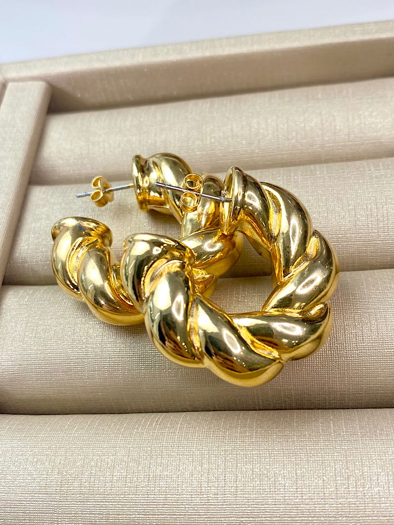 Brinco Argola Torcida Dourada