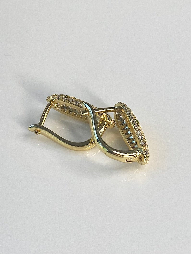 Brinco de Argola Cravejado Zircônias Dourado