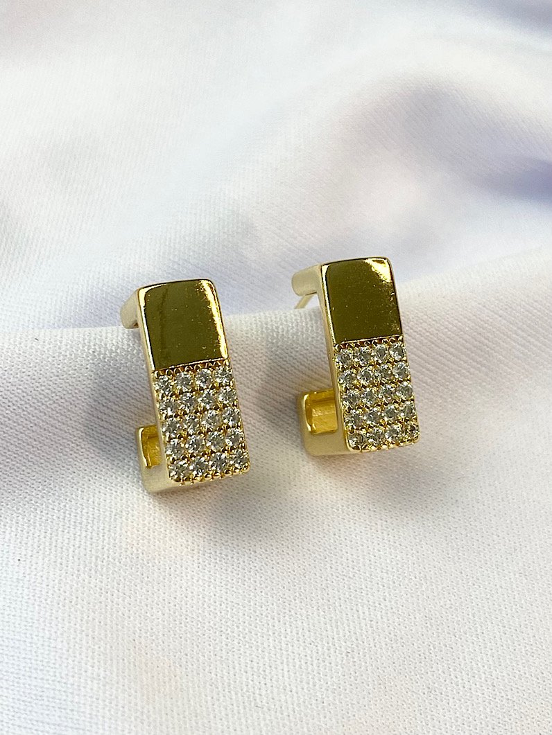 Brinco Folheado Cravejado Dourado