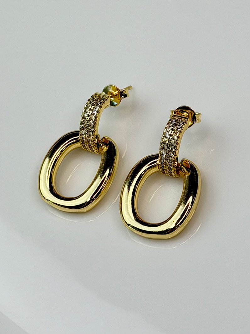 Brinco Folheado de Elo Cravejado Dourado