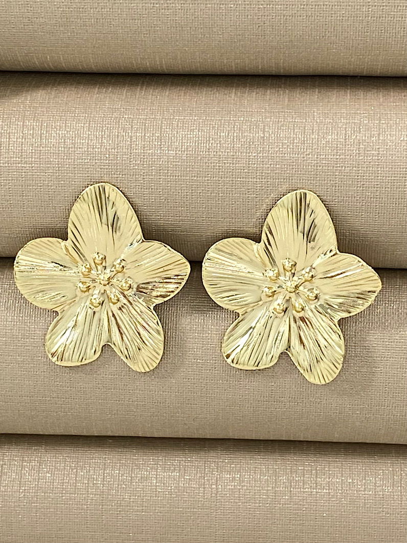 Brinco Folheado de Flor Dourado