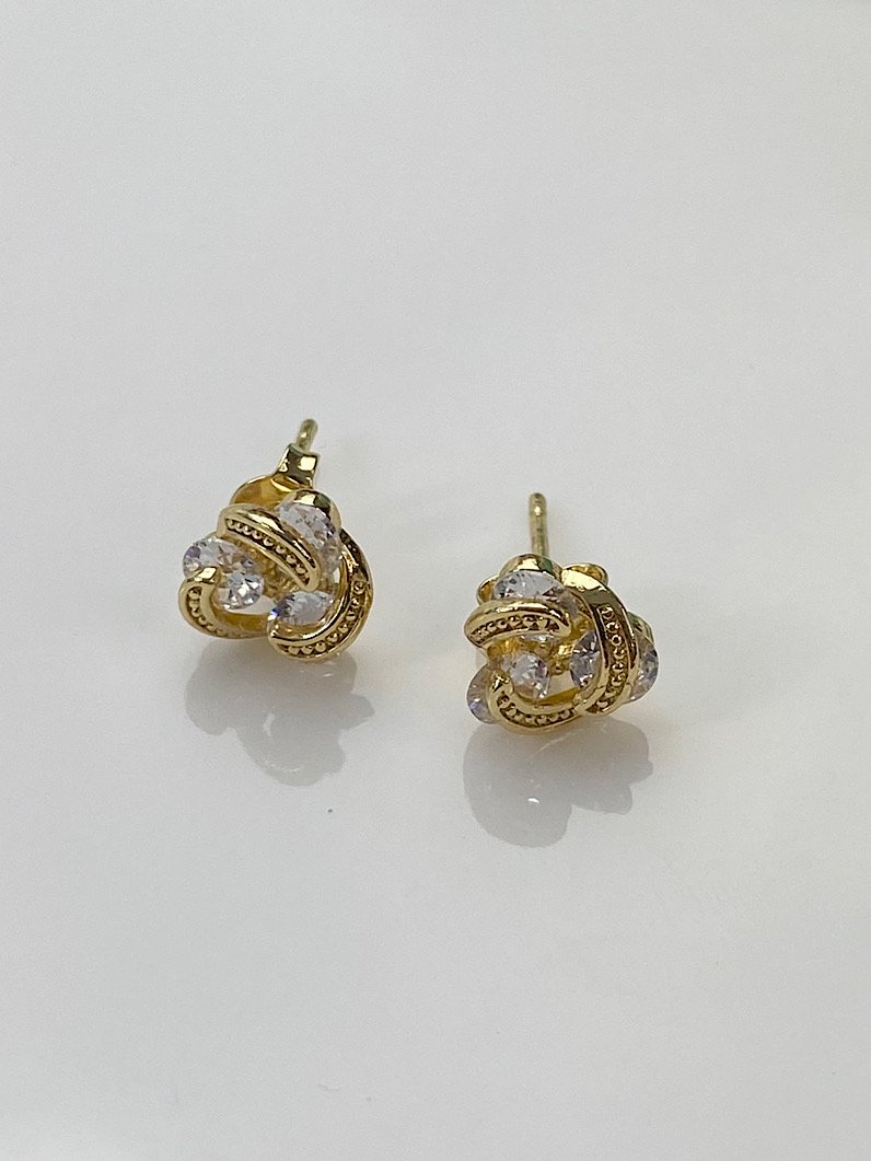 Brinco Folheado de Três Zircônia Dourado