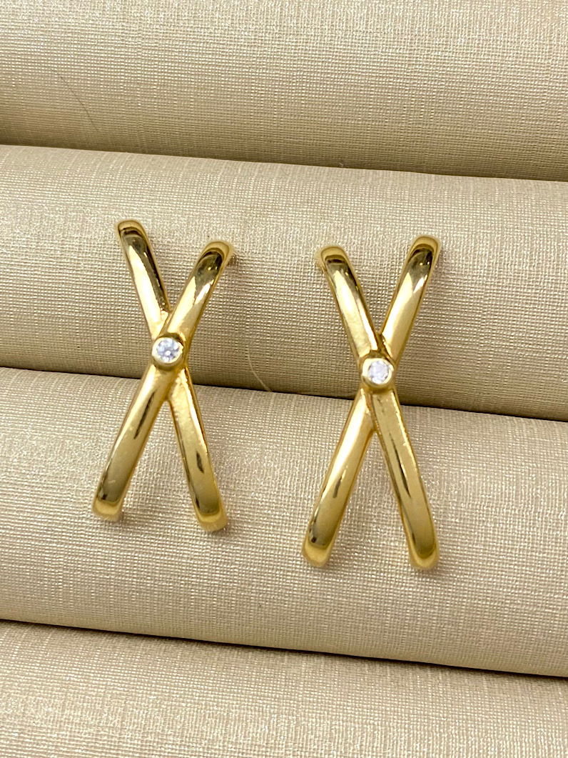 Brinco Folheado Ear Hook Dourado