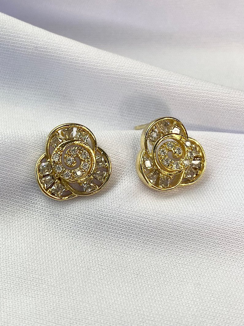 Brinco Folheado Flor Cravejado Dourado