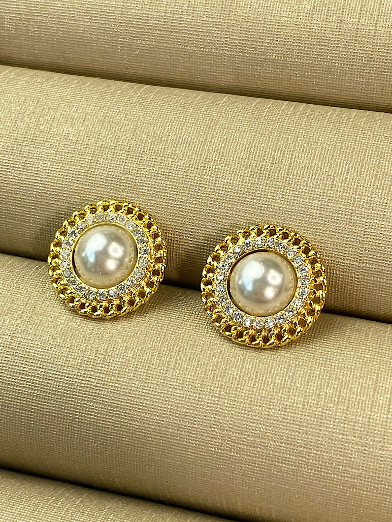 Brinco Folheado Pérola Cravejado Dourado