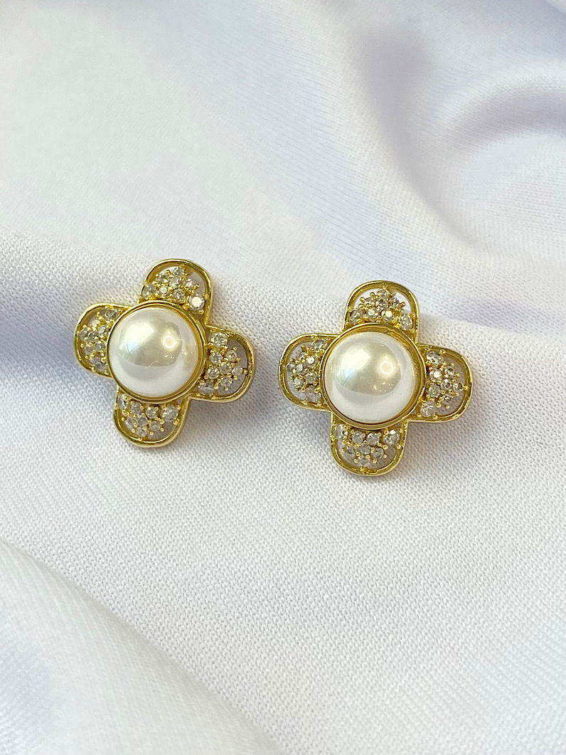 Brinco Folheado Zircônia e Pérola Dourada