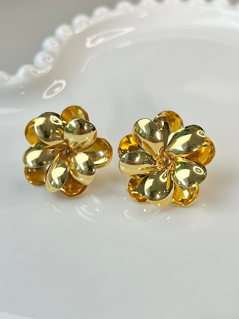 Brinco Orgânico de Flor Dourado