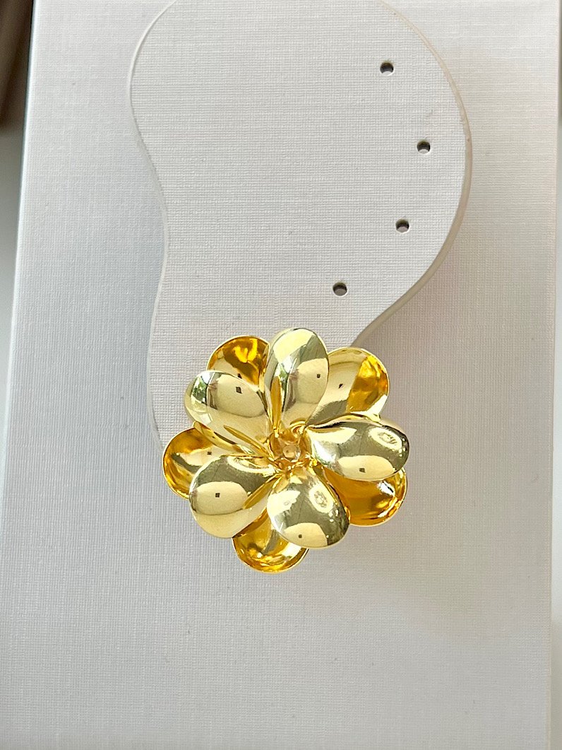 Brinco Orgânico de Flor Dourado