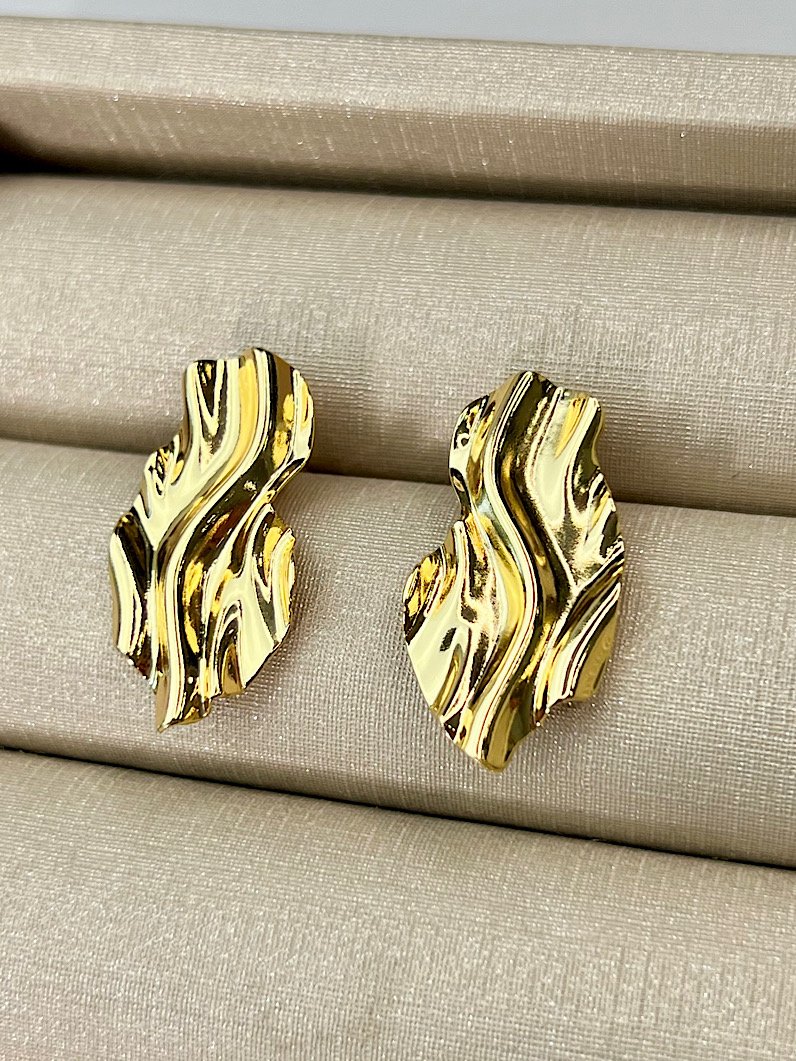 Brinco Orgânico Folha Dourado