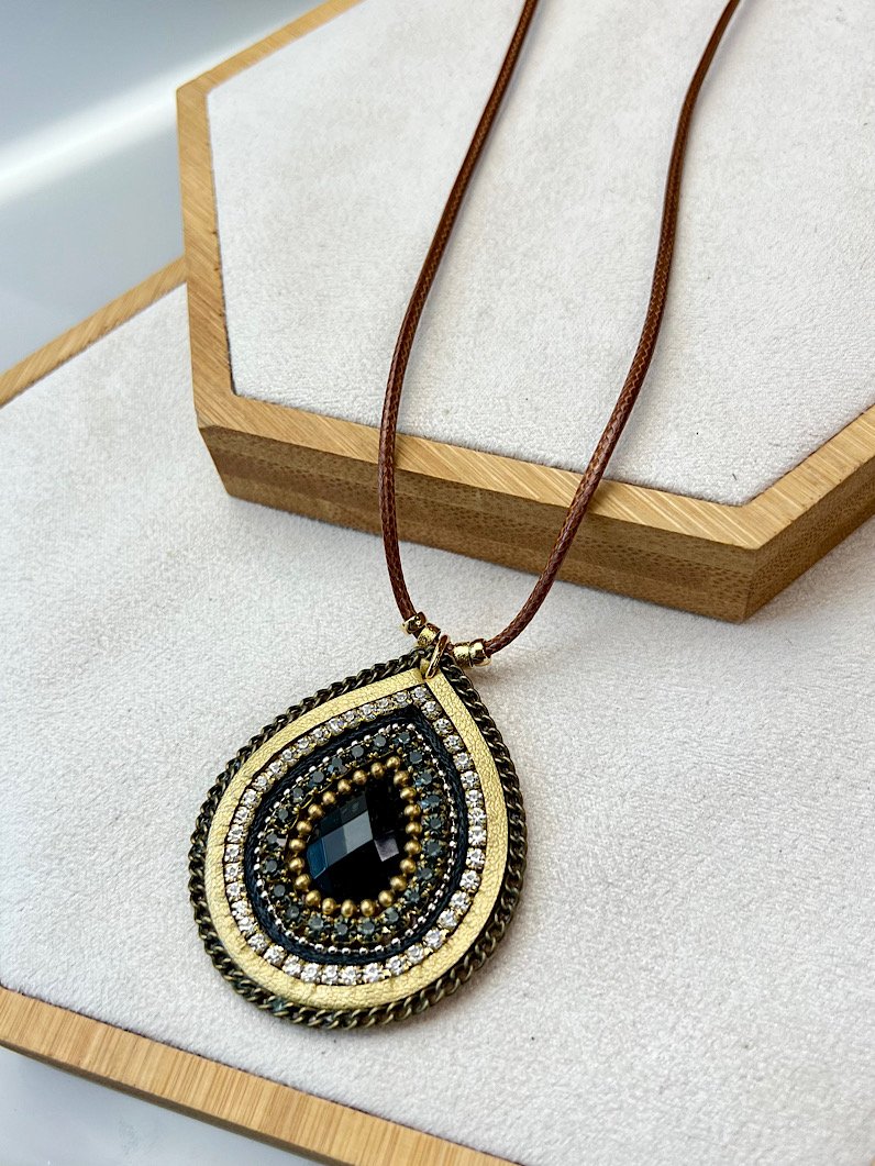 Colar Ajustável de Mandala Dourado
