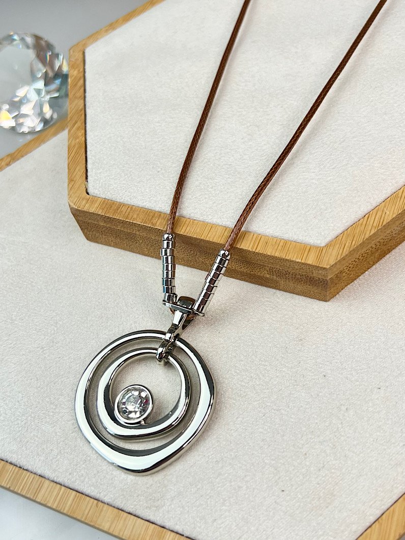 Colar Ajustável Mika de Elo com Strass