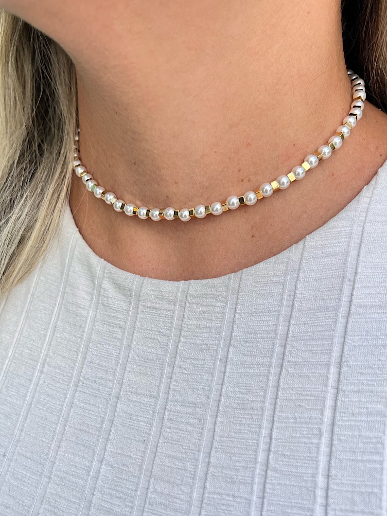 Colar Choker de Pérolas - Dourado
