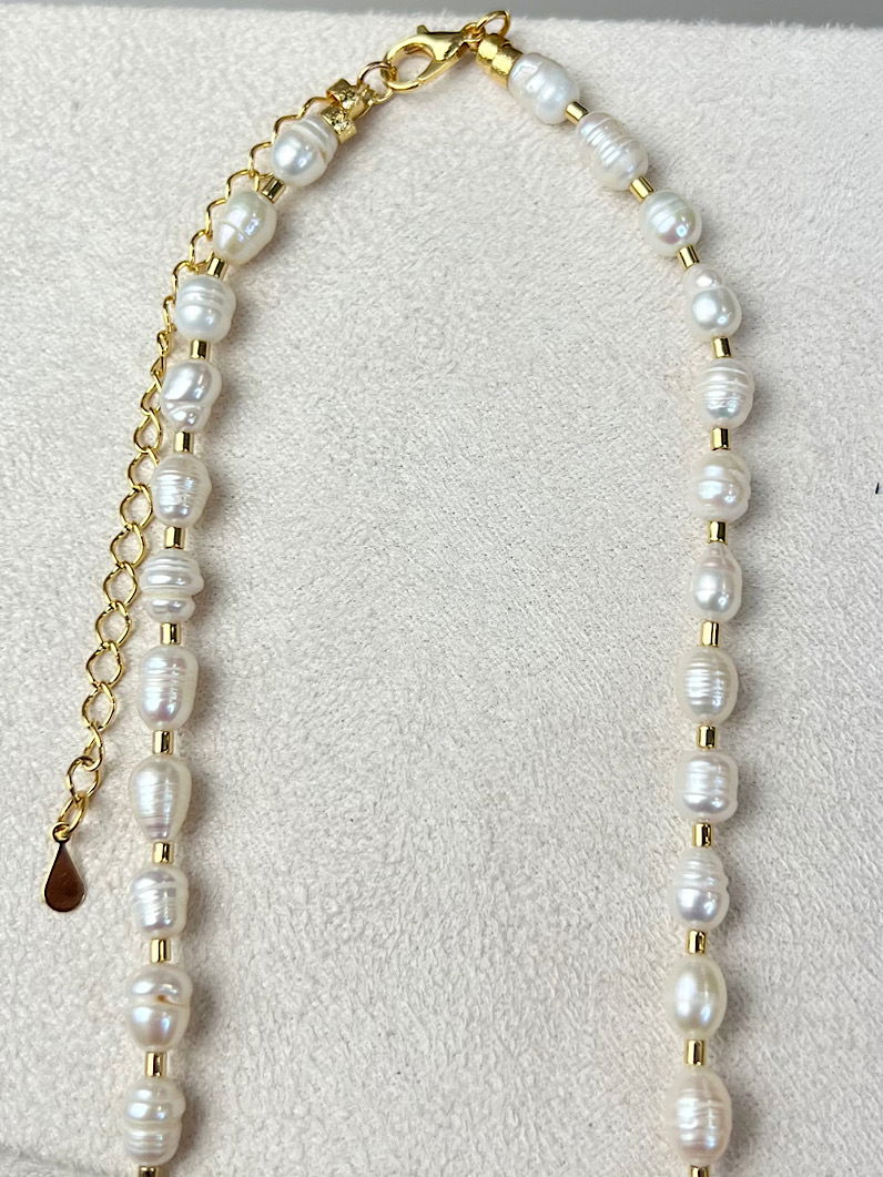 Colar Choker Diana Pérola de Água Doce Dourado