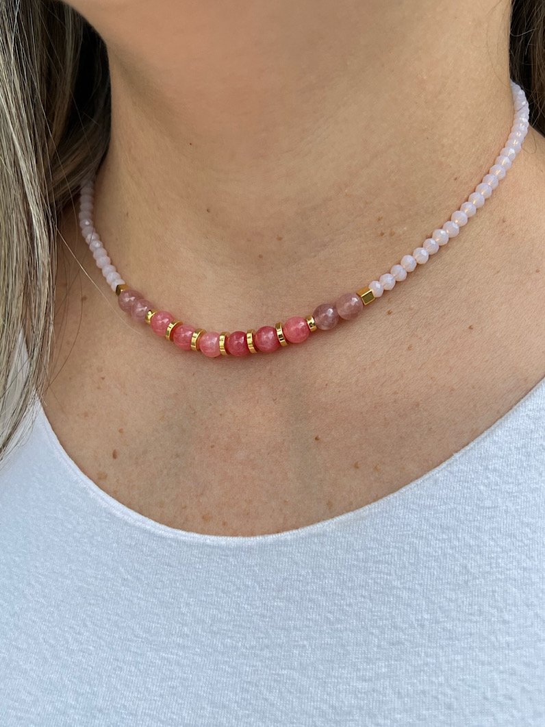 Colar Choker Pedra Rodocrosita Dourada