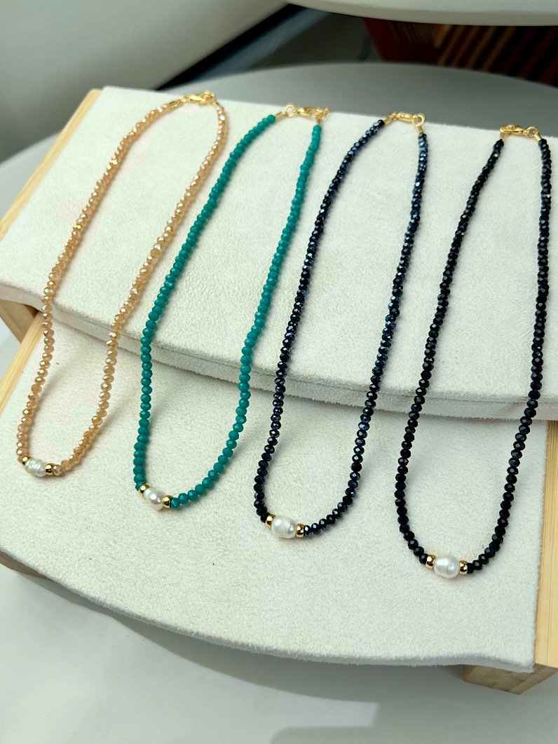 Colar Choker Sthe Pérola de Água Doce Dourado