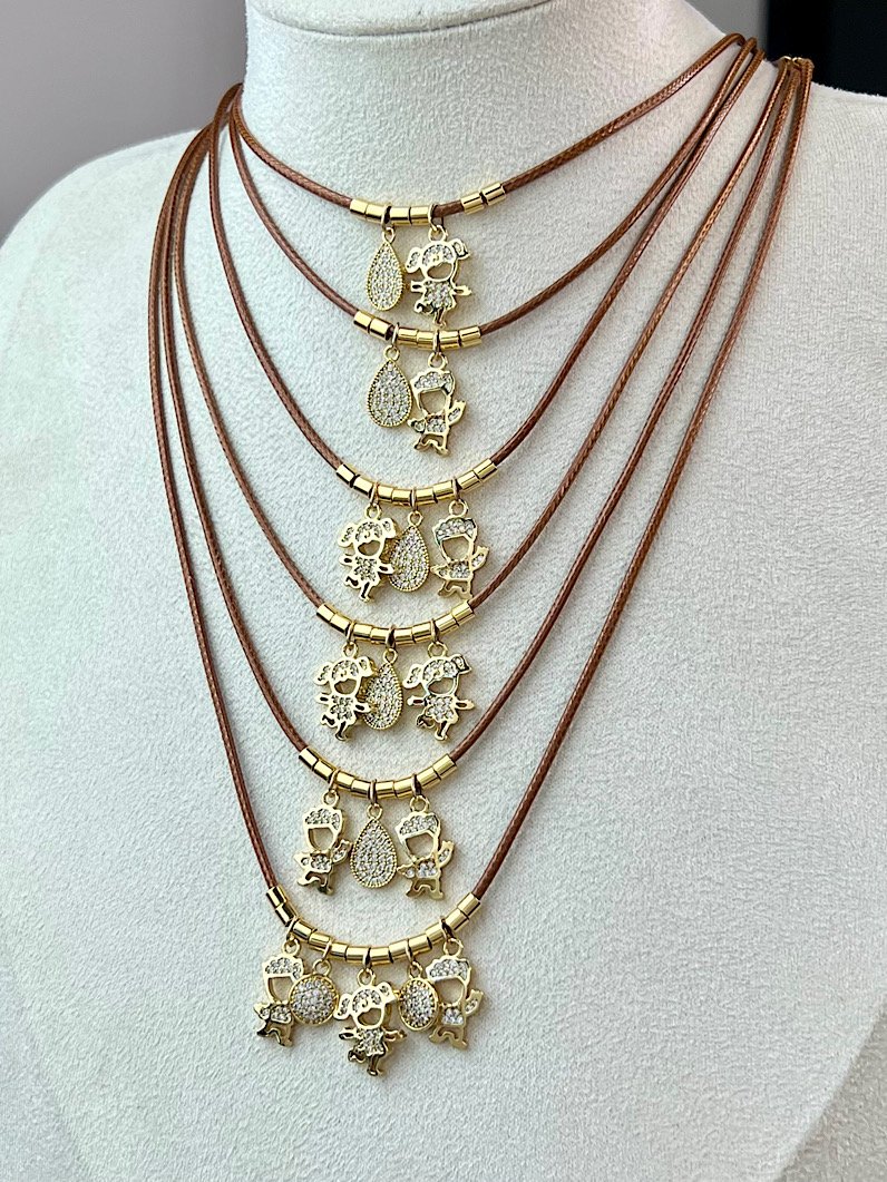 Colar de Couro Pingentes Filhos Personalizado