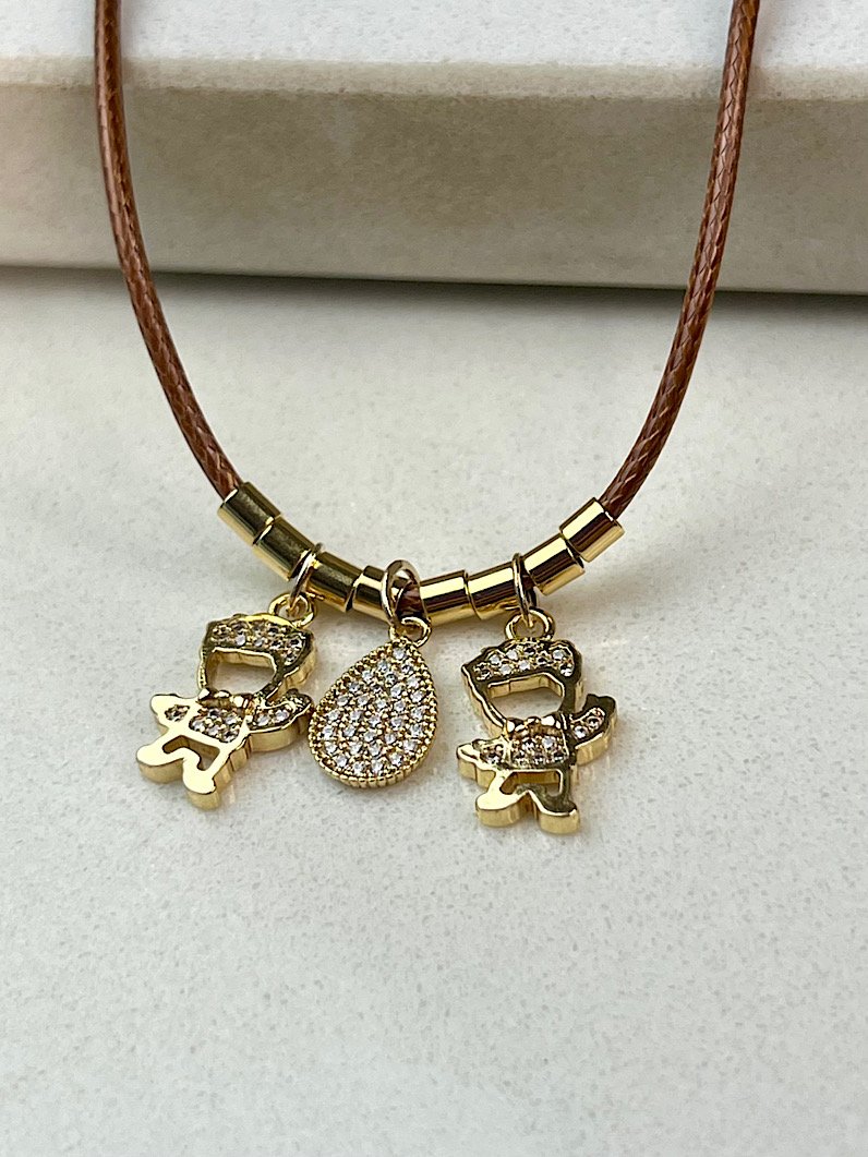 Colar de Couro Pingentes Filhos Personalizado