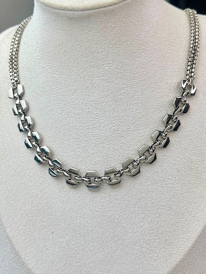 Colar Delicada com Elos