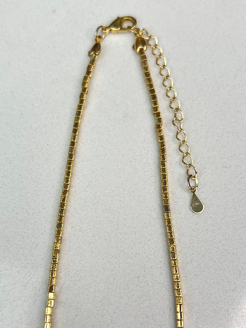 Colar Rute de Pérola e Canutilhos Pingentes Religiosos