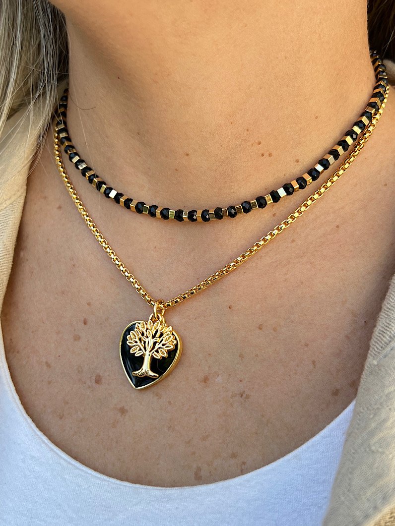 Colar Selma Pingente Coração e Árvore da Vida Dourado