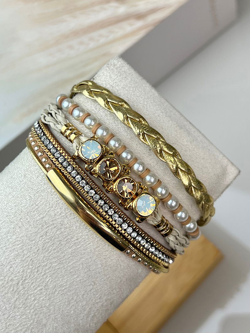 Pulseira Ajustável Anna Strass e Cristal Dourada