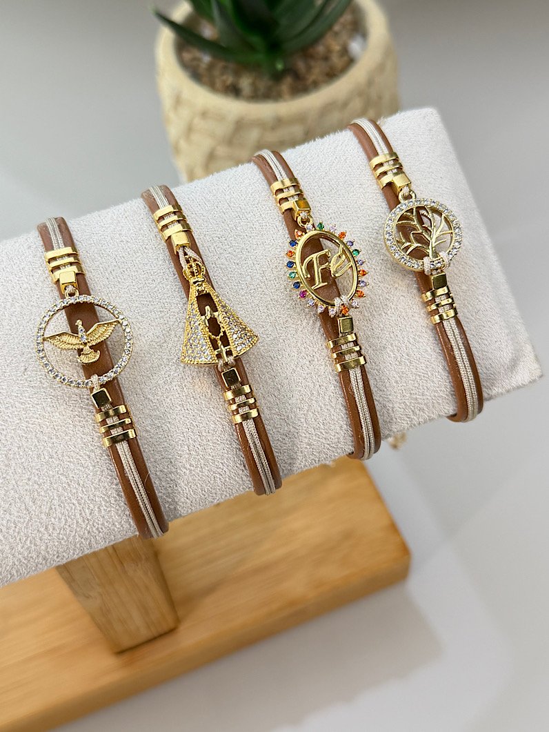 Pulseira Ajustável de Couro Pingente Espirito Santo