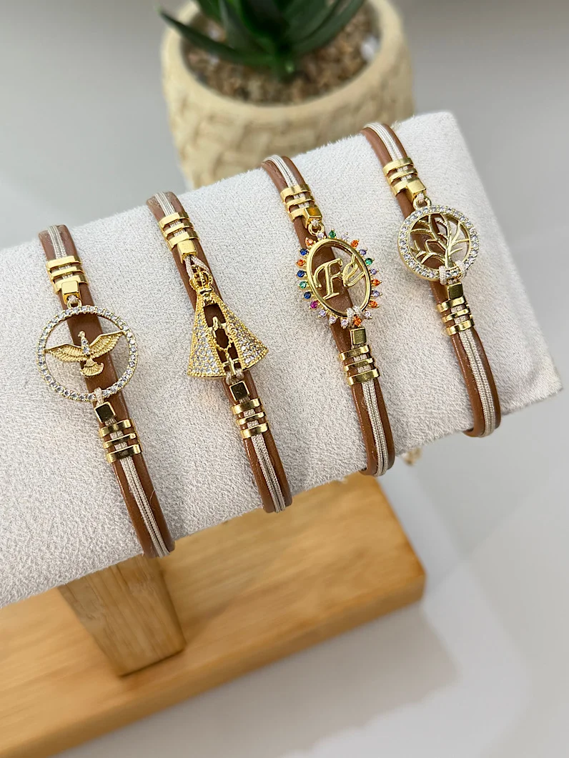 Pulseira Ajustável de Couro Pingente Fé