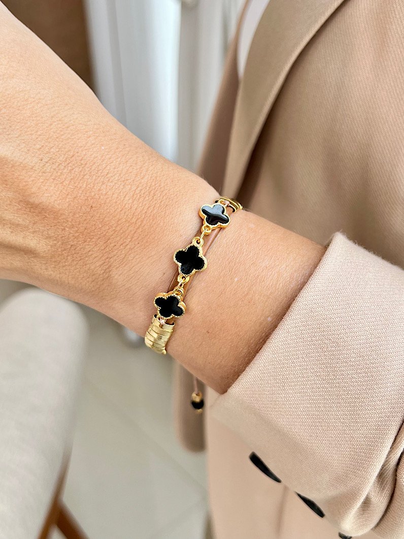 Pulseira Ajustável de Trevos Dourados - Preto