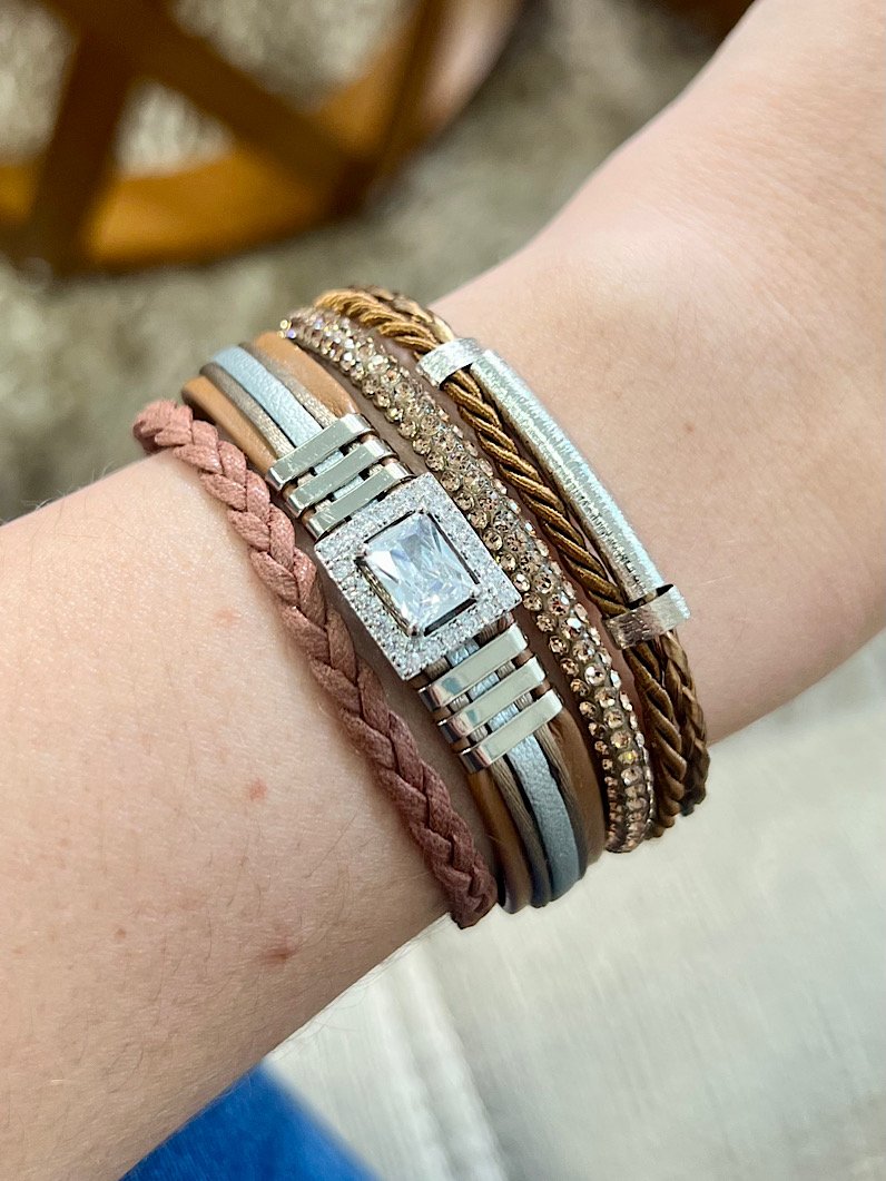 Pulseira Ajustável Isis Brilhante de Zircônia - Prata