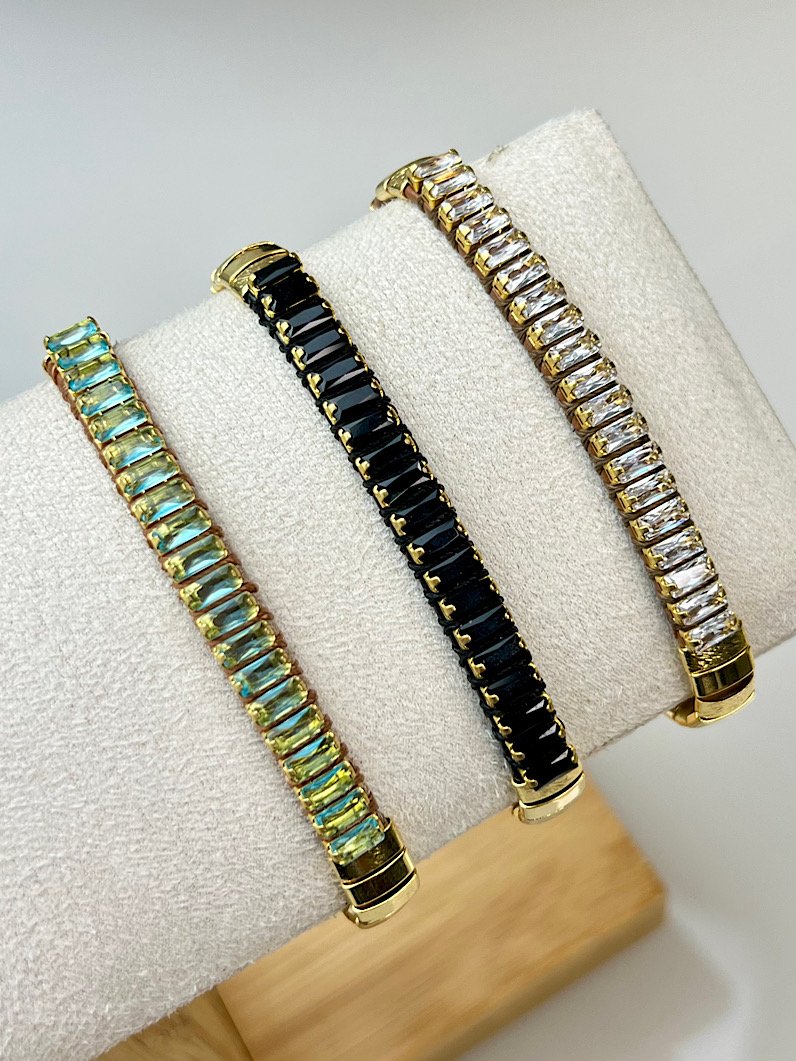 Pulseira Ajustável Pecinhas com Zircônias Douradas