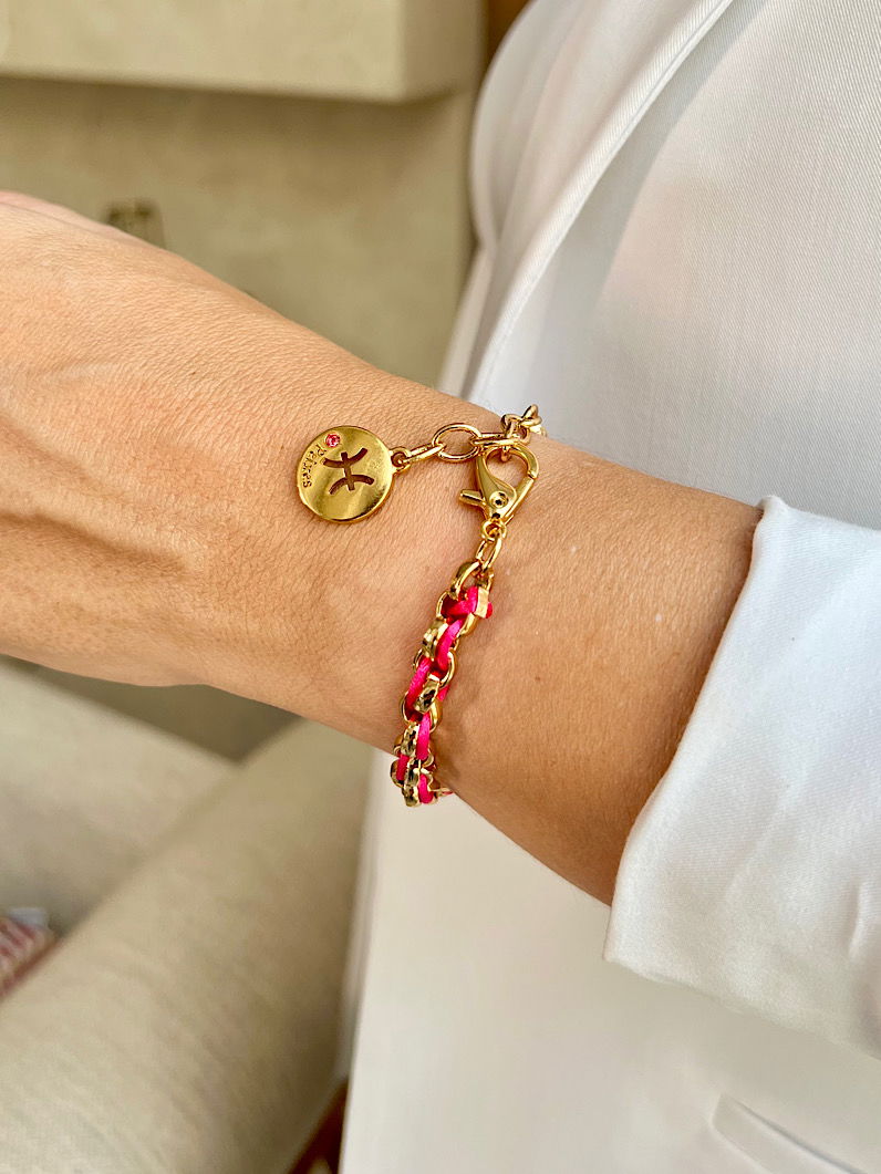 Pulseira Corrente e Fio de Seda Pingente Signos Dourados