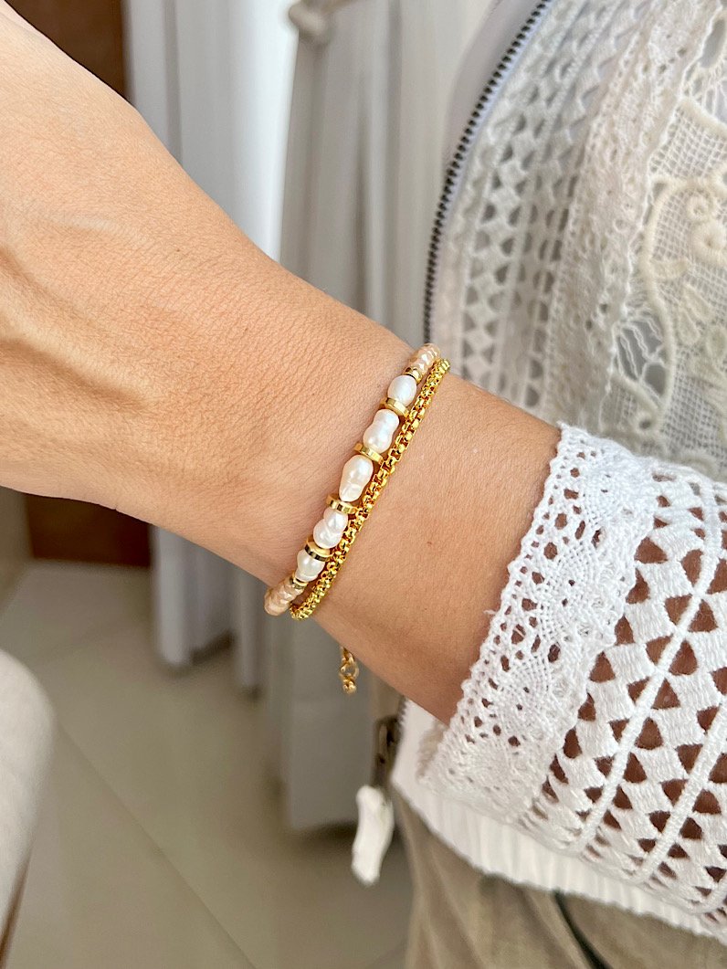 Pulseira Dupla Any Bege Pérola de Água Doce Dourada