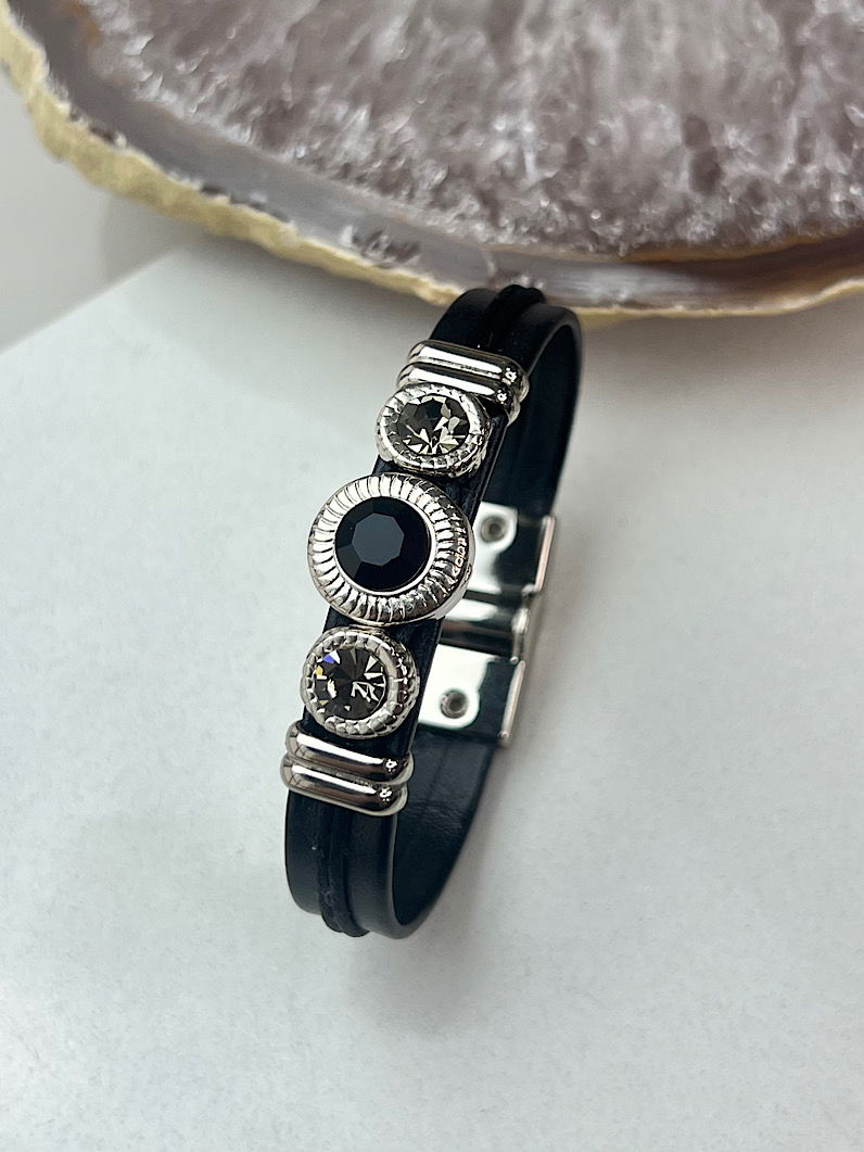 Pulseira Imã Agnes de Strass Prata