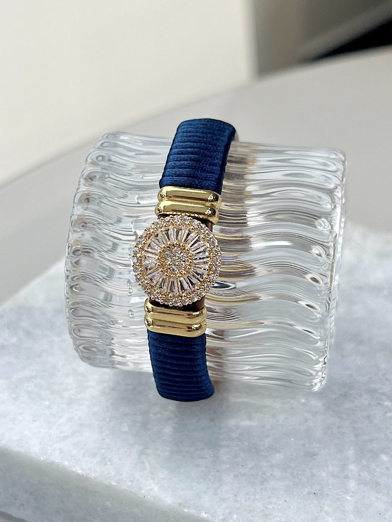 Pulseira Imã Angel Pizza de Zircônias Douradas