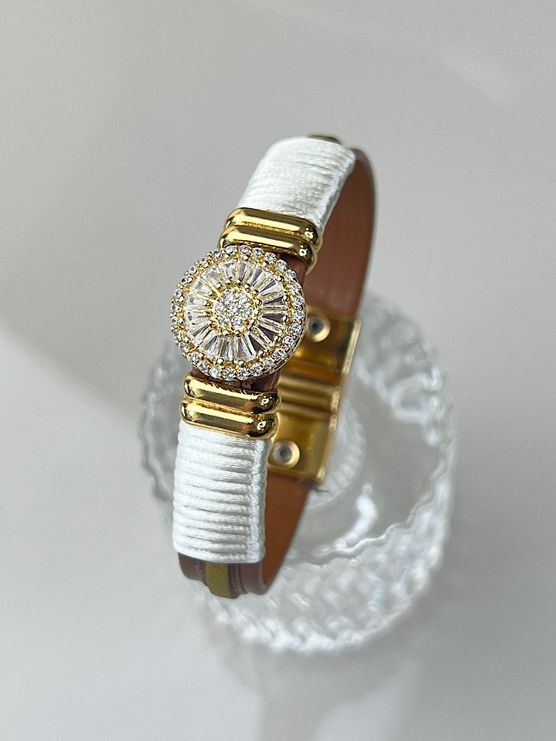 Pulseira Imã Angel Pizza de Zircônias Douradas