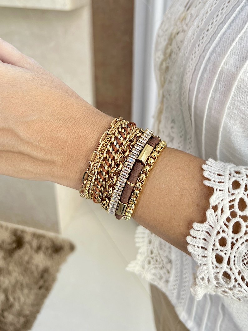 Pulseira Imã Carmela Fimos e Zircônias Douradas - Marrom