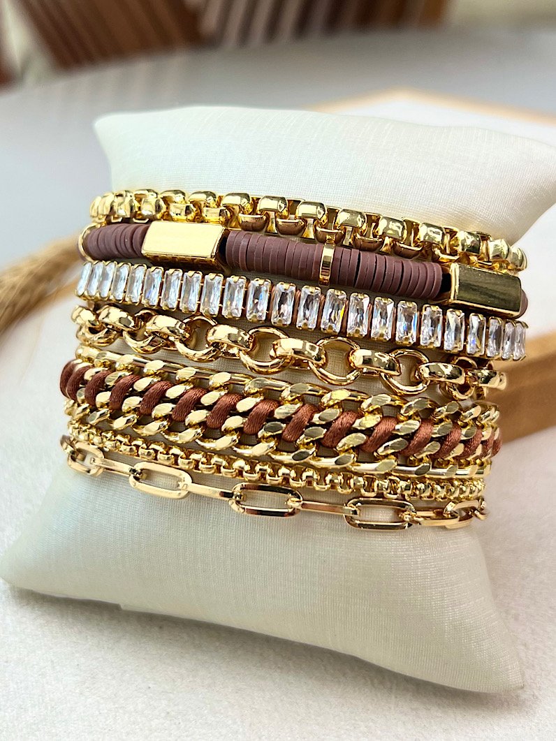 Pulseira Imã Carmela Fimos e Zircônias Douradas