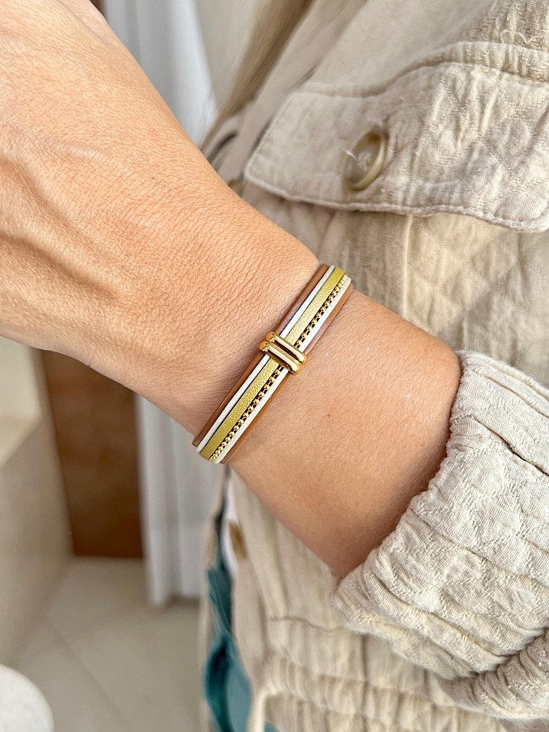 Pulseira Imã Carol Com Detalhes Dourados - Branco