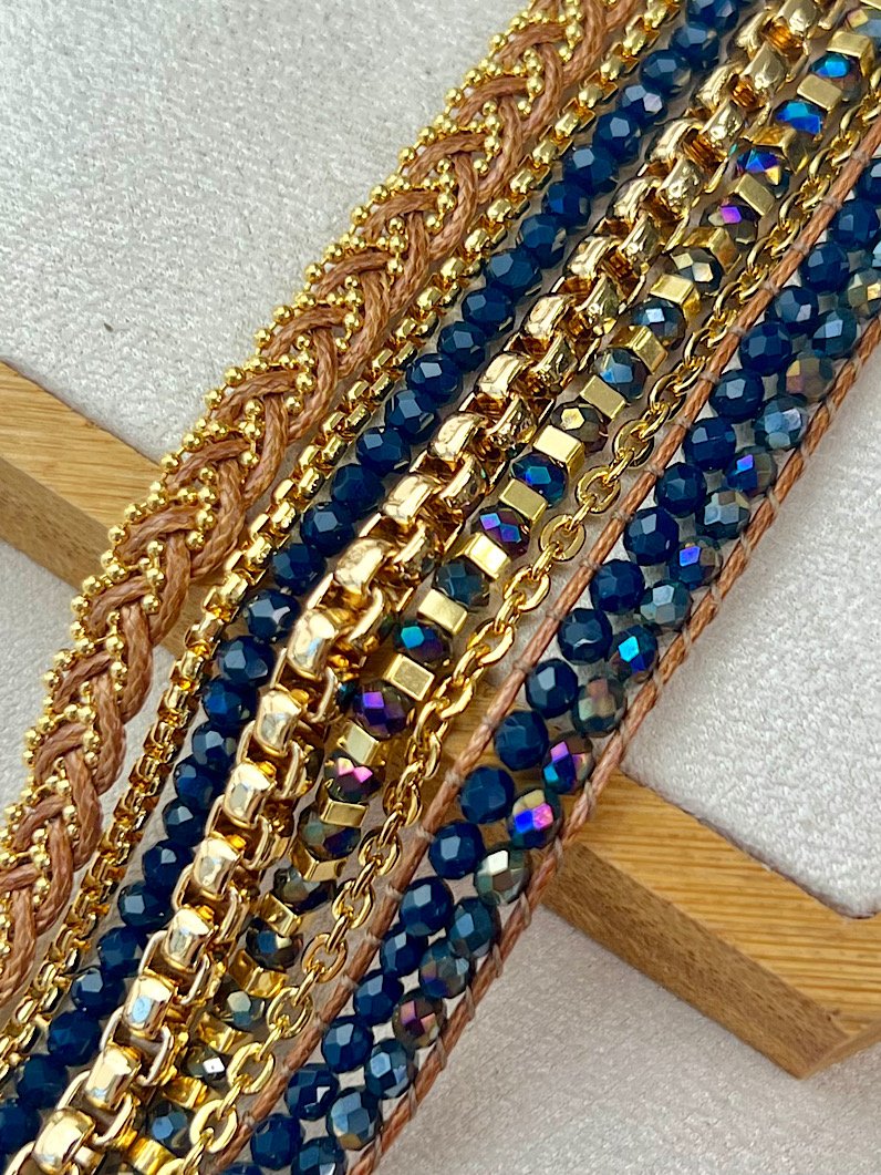 Pulseira Imã Chan Luu Cristais Dourados