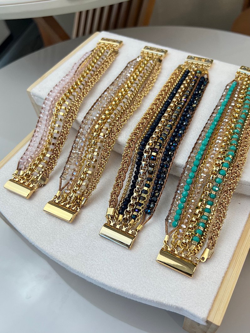 Pulseira Imã Chan Luu Cristais Dourados