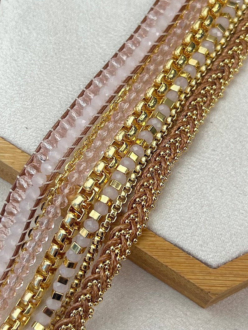 Pulseira Imã Chan Luu Cristais Dourados