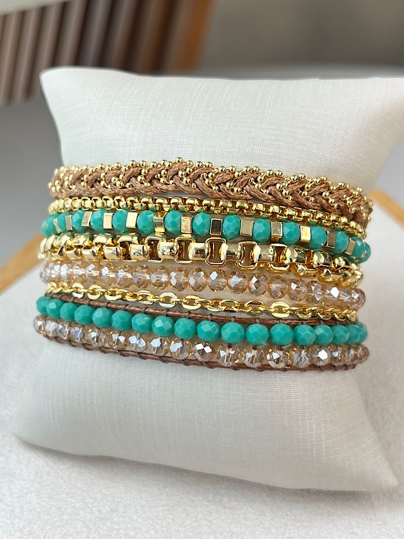 Pulseira Imã Chan Luu Cristais Dourados