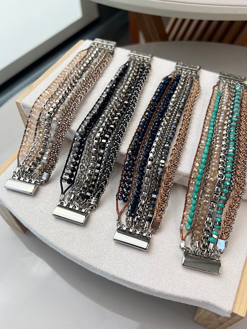 Pulseira Imã Chan Luu Cristais Prata