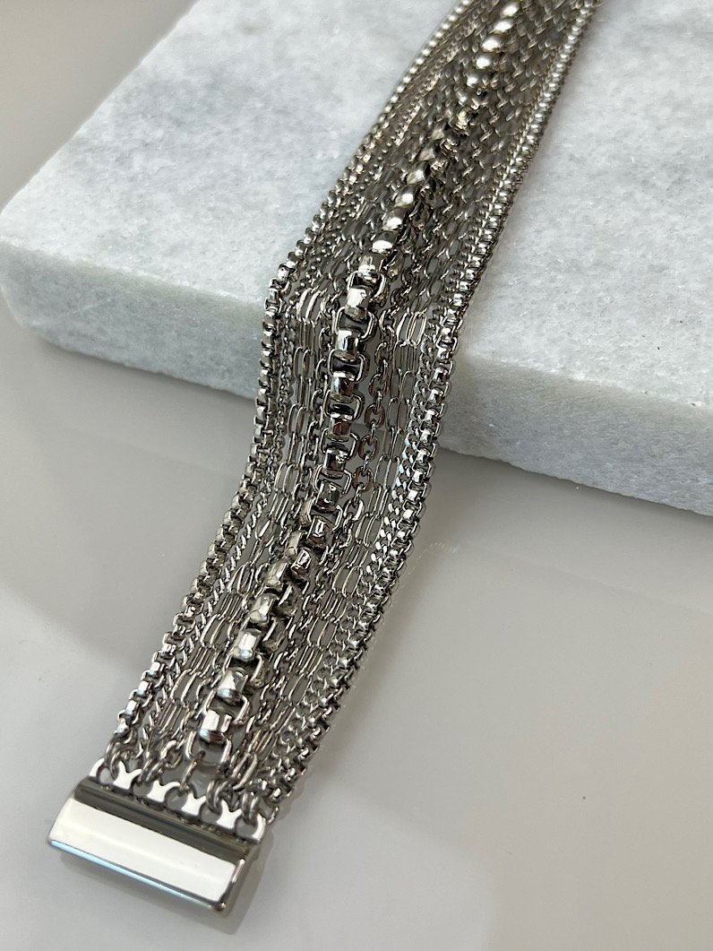 Pulseira Imã Eloá de Correntes