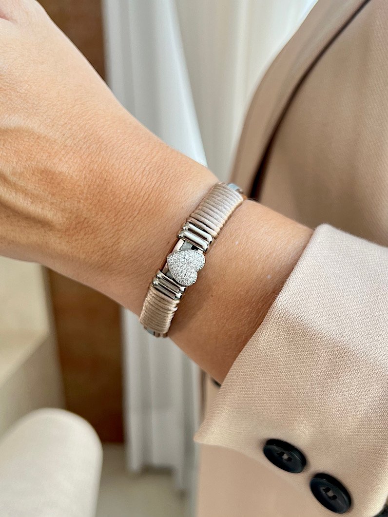 Pulseira Imã Giulia Coração Zircônias - Prata