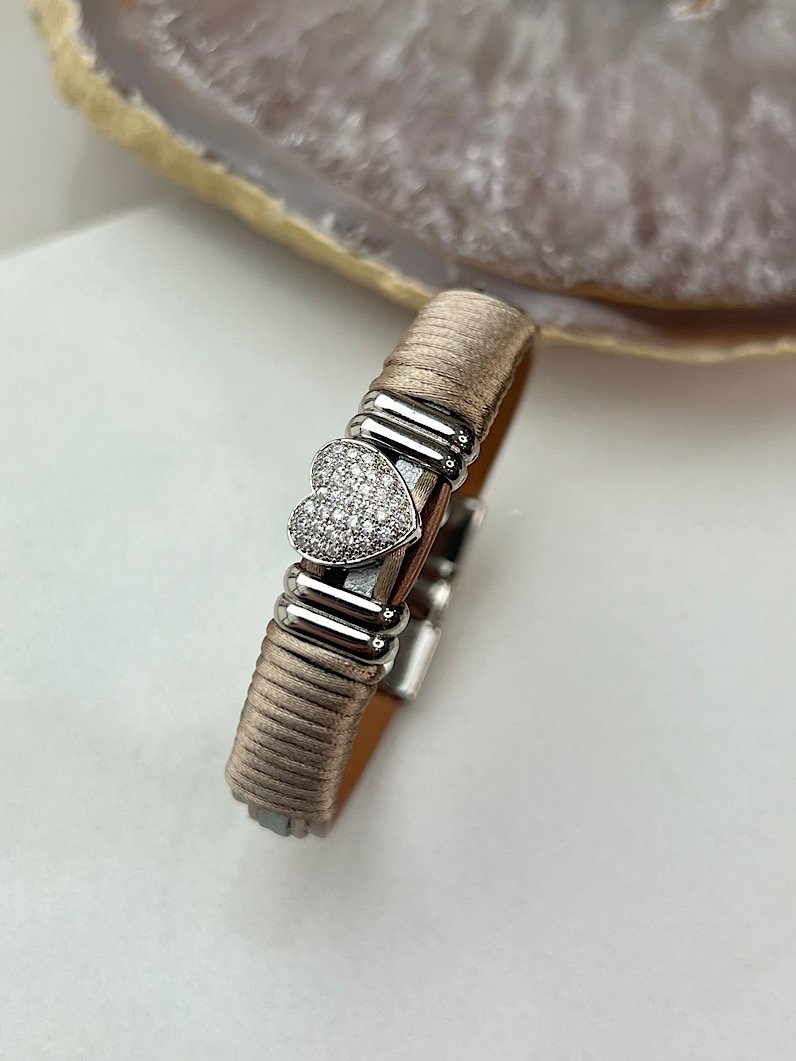 Pulseira Imã Giulia Coração Zircônias