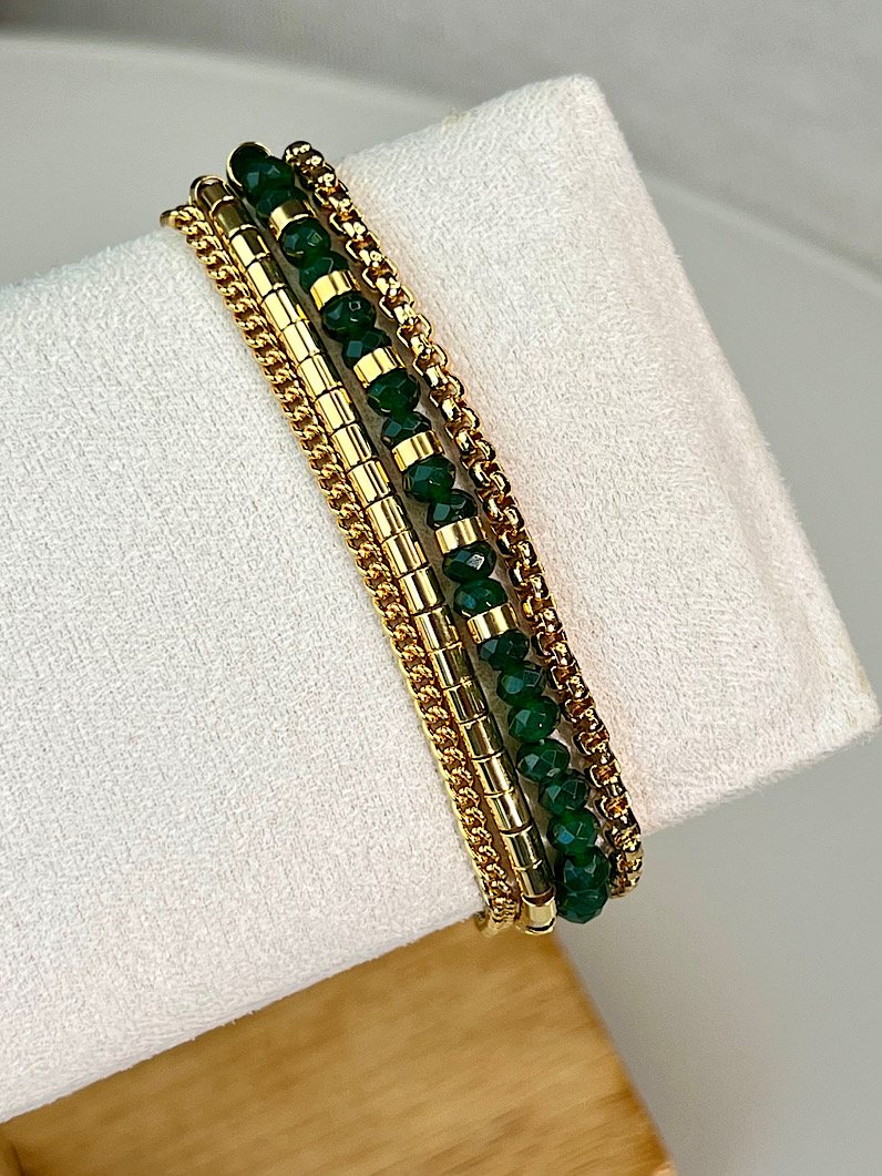 Pulseira Imã Isadora Pedra Esmeralda Dourado