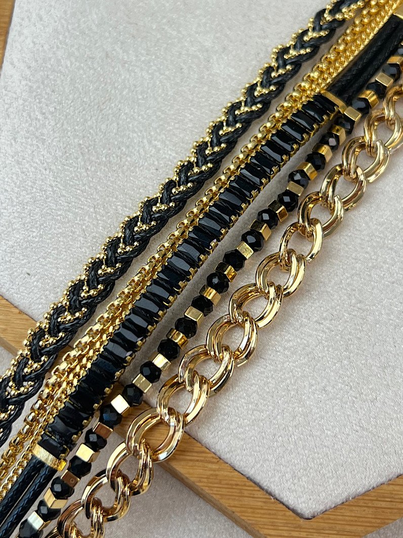 Pulseira Imã Jéssica Zircônia e Cristal Dourado