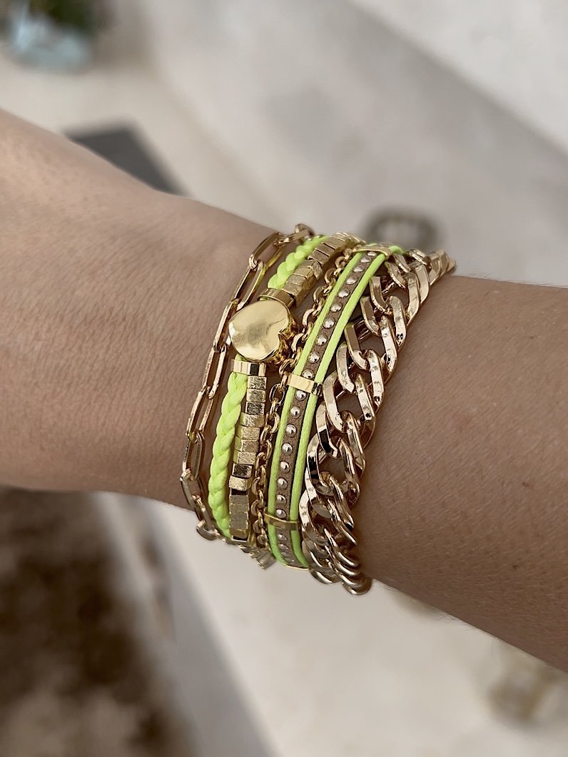 Pulseira Imã Luany Coração Dourada - verde lima