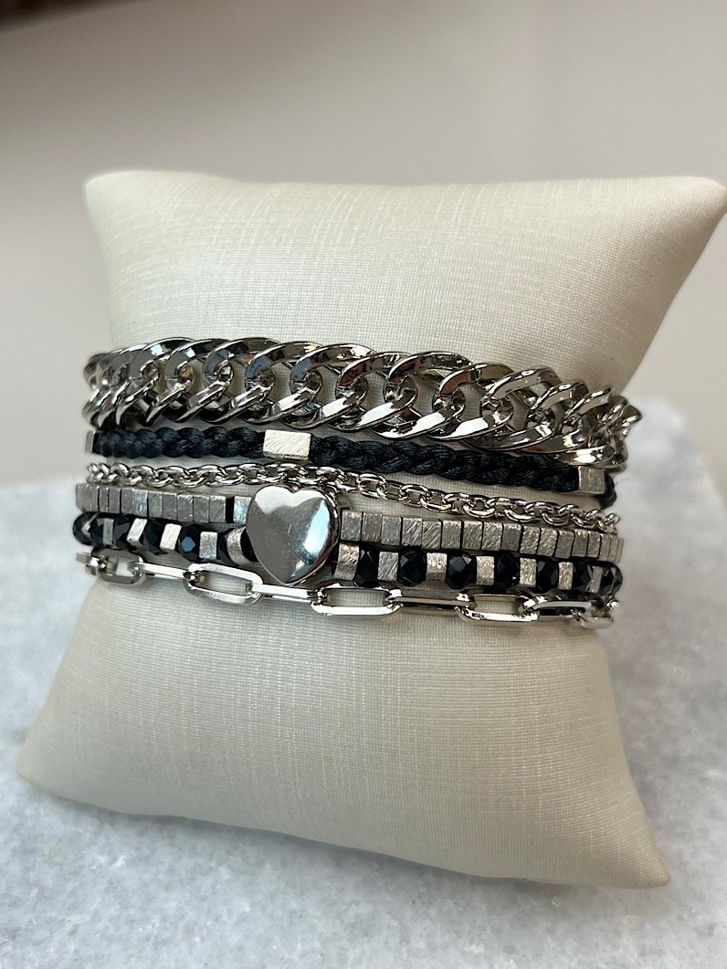 Pulseira Imã Luany Coração Prata